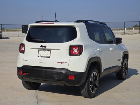 Used 2023 Jeep Renegade Trailhawk image 8