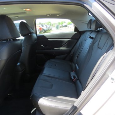 Certified 2023 Hyundai Elantra Limited image 11