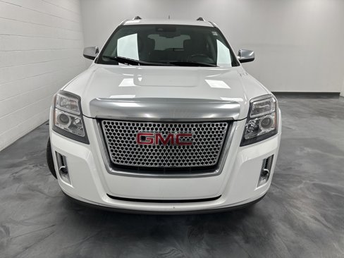 Used 2015 GMC Terrain Denali image 2