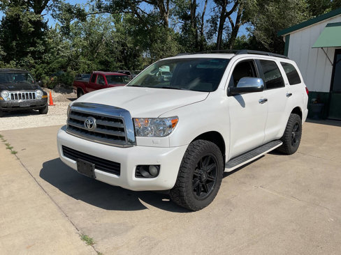 Used 2008 Toyota Sequoia Platinum w/ Cold Area Pkg image 5