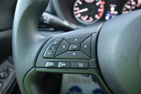 Used 2025 Nissan Sentra S image 18