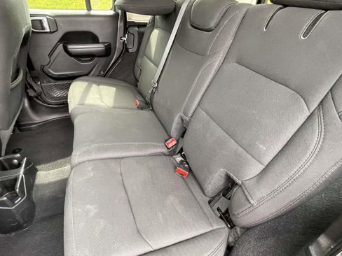 Used 2020 Jeep Wrangler Unlimited Sport S image 25