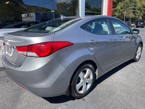 Used 2013 Hyundai Elantra GLS w/ Preferred Pkg image 5