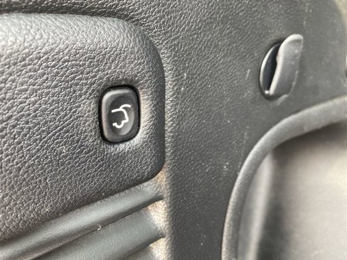 Used 2021 Jeep Grand Cherokee Laredo X image 16