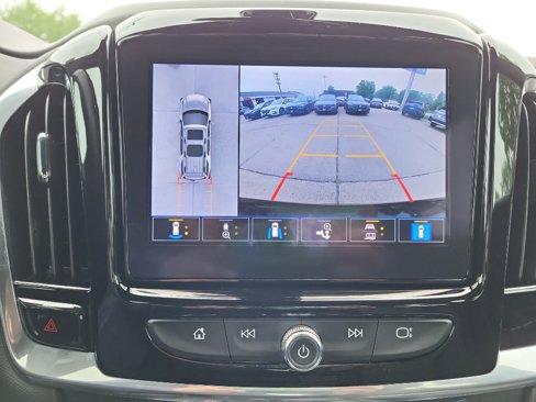 Used 2022 Chevrolet Traverse LT w/ LPO, Floor Liner Package image 18