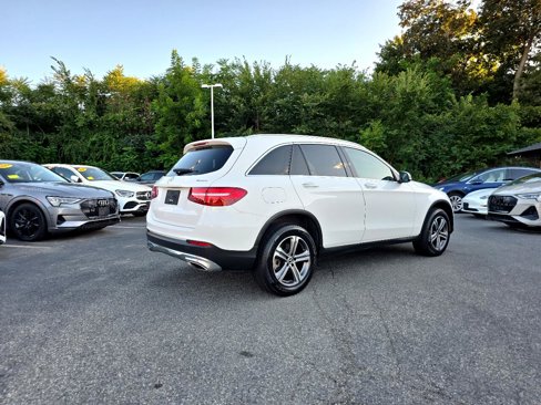 Used 2019 Mercedes-Benz GLC 300 4MATIC w/ Premium Package image 22