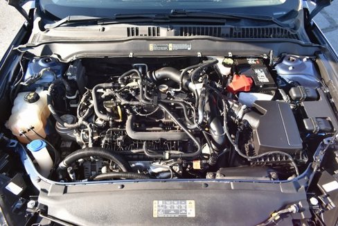 Used 2018 Ford Fusion SE w/ Fusion SE Technology Package image 47