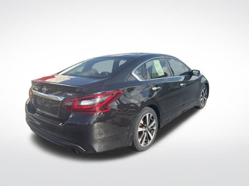 Used 2017 Nissan Altima 2.5 SR image 5