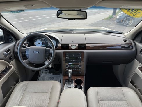 Used 2008 Ford Taurus Limited image 17