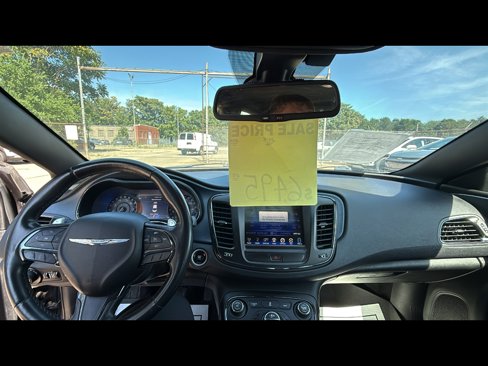 Used 2015 Chrysler 200 S w/ Navigation & Sound Group I image 10