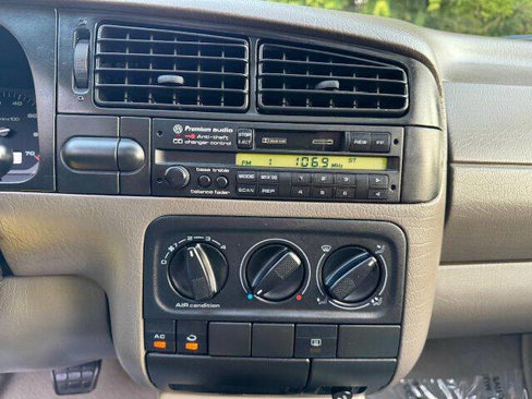 Used 1995 Volkswagen Jetta GL image 13