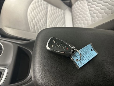 Used 2020 Chevrolet Equinox LT image 35