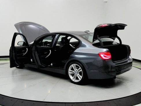 Used 2017 BMW 320i Sedan image 12