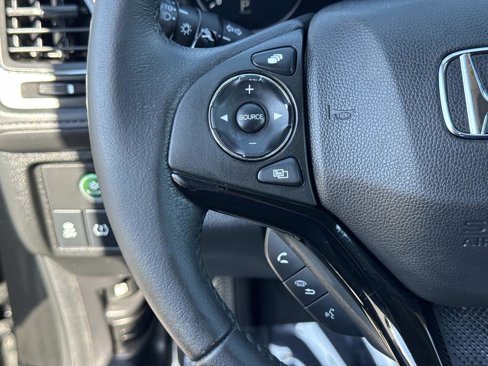 Used 2016 Honda HR-V EX-L image 11