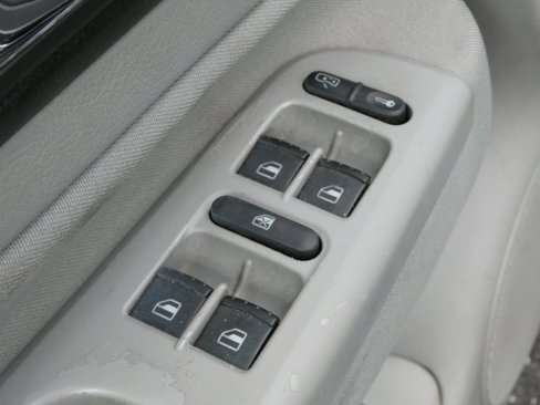 Used 2006 Volkswagen Golf GLS image 27