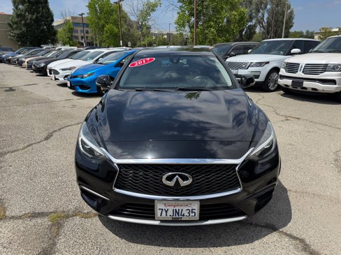 Used 2017 INFINITI QX30 image 8