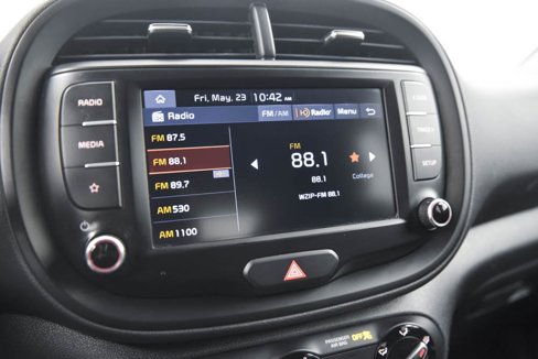 Used 2022 Kia Soul LX image 17