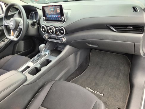 Used 2024 Nissan Sentra SV image 17