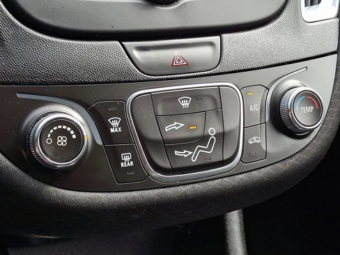 Used 2016 Chevrolet Malibu LT image 12