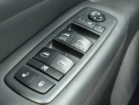 Certified 2019 Jeep Grand Cherokee High Altitude image 17