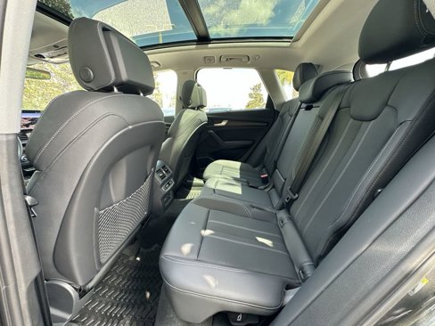 Used 2024 Audi Q5 2.0T Premium Plus w/ Premium Plus Package image 27