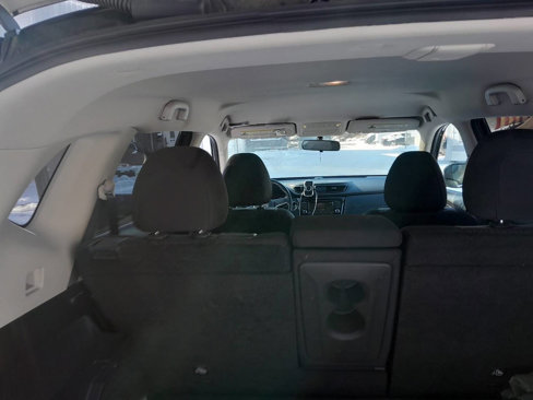 Used 2018 Nissan Rogue SV image 11