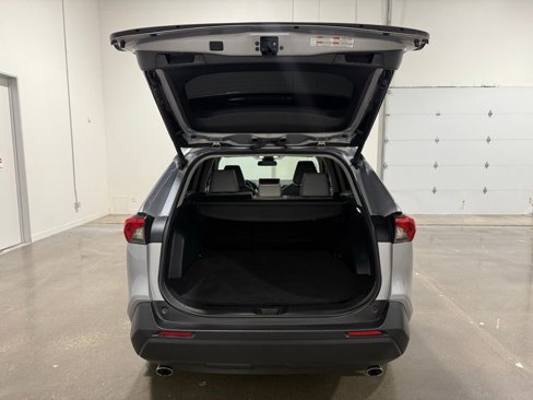 Used 2024 Toyota RAV4 XLE Premium image 9