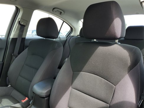 Used 2015 Chevrolet Cruze LT image 10