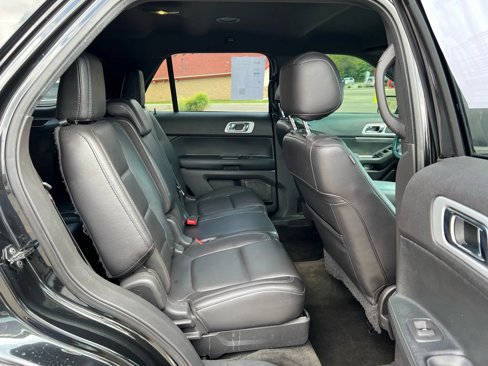 Used 2015 Ford Explorer XLT w/ Equipment Group 202B image 20