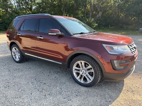 Used 2016 Ford Explorer Limited image 1