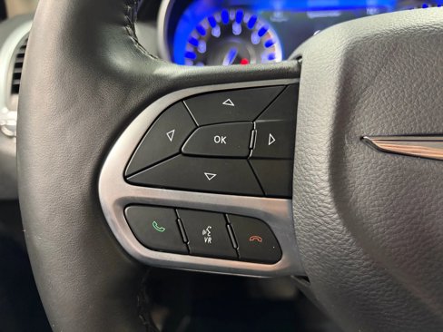 Used 2019 Chrysler 300 Limited image 34
