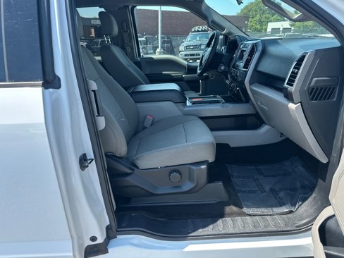 Used 2015 Ford F150 XLT image 13