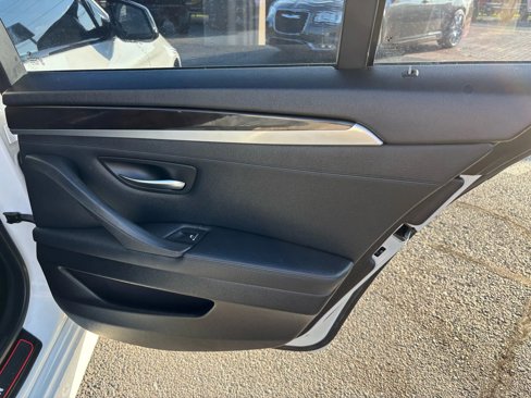 Used 2011 BMW 535i Sedan image 28