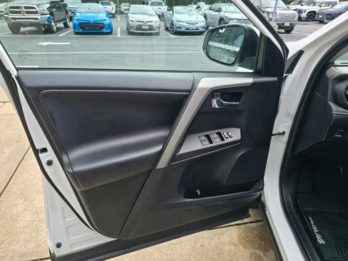 Certified 2018 Toyota RAV4 XLE image 18