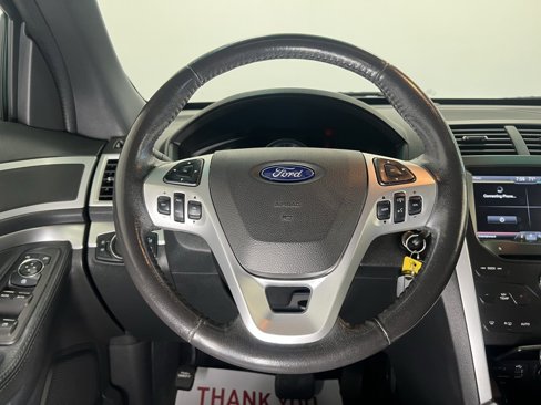Used 2014 Ford Explorer XLT w/ Equipment Group 202A image 15
