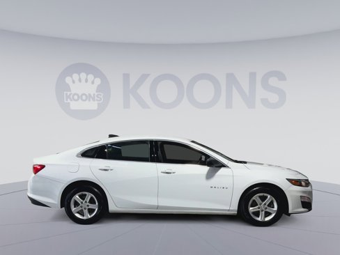 Used 2022 Chevrolet Malibu LS image 12