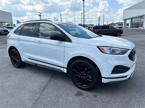 Used 2022 Ford Edge SE w/ Black Appearance Package image 7