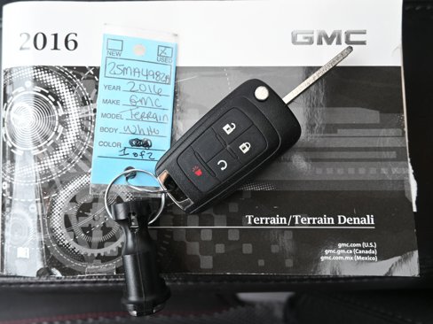 Used 2016 GMC Terrain SLE w/ Technology Package image 22