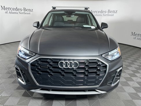 Used 2023 Audi Q5 2.0T Premium w/ Convenience Package image 2