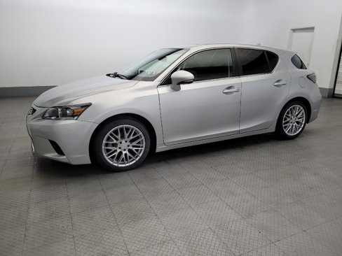 Used 2016 Lexus CT 200h image 2