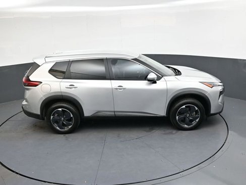 Used 2024 Nissan Rogue SV image 23