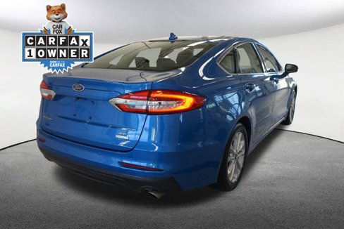 Used 2020 Ford Fusion SE image 14