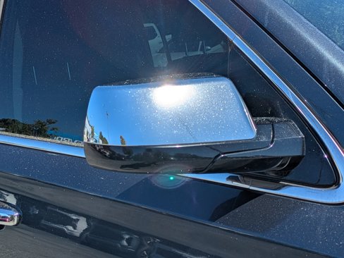 Used 2019 Chevrolet Suburban LT image 12