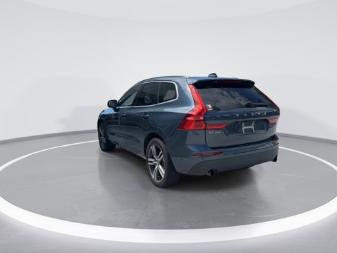 Used 2018 Volvo XC60 T5 Momentum w/ Vision Package image 7