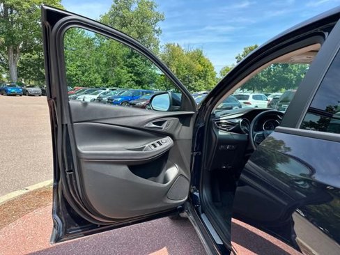 Used 2021 Buick Encore GX Preferred image 11