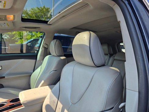 Used 2011 Toyota Venza w/ Leather Pkg image 23
