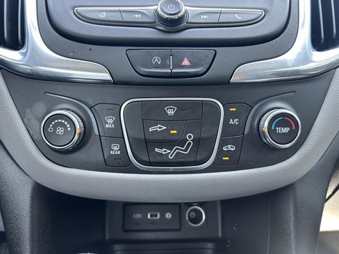 Certified 2022 Chevrolet Equinox LS image 19
