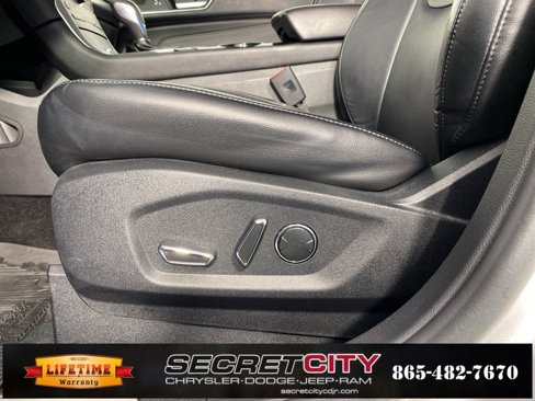 Used 2016 Ford Edge Titanium image 13