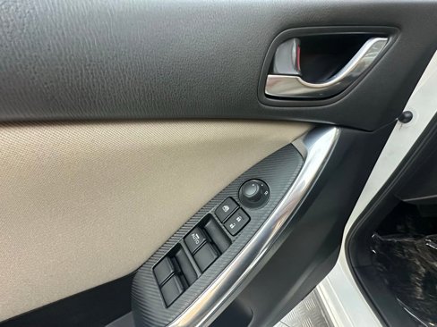 Used 2016 MAZDA CX-5 Touring w/ Bose/Moonroof Package image 25