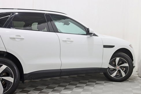 Used 2022 Jaguar F-PACE S image 10